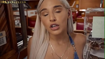 Pulled Babe Sucking Before Bathroom Sex With Lucky Waiter