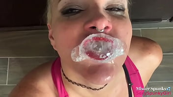 Blowing Cum Bubbles Before Swallow / Featuring Spunky Savage