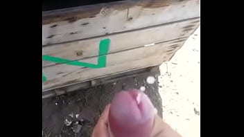 Morrito Dandose Un Pajazo...detras Del Patio