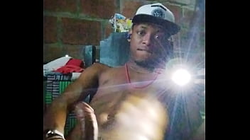 En El Cuarto Con Literna