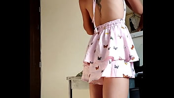 Espiando A Mi Hermanastra Se Da Cuenta Que La Estoy Grabando Y Se Deja Tocar, Terminamos Cogiendo Y Me Da Su Culo (video Completo )