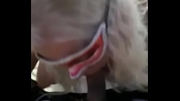 Babi Fernandez Mascarada, Chupando O Novinho