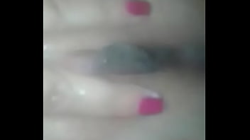 Solita Y Caliente Esperando Una Pija Que Me Llene De Leche