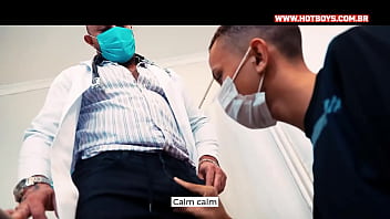 Novinho Ficou Com Tesão Pós Vacina E Mamou O Médico