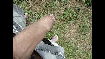 Batendo Punheta No Sitio