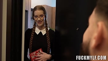 When Peter Green Bumps Into Fellow Student Erin Everheart