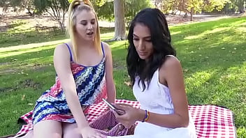 Teenswishblackcocks.com - Switching Teams For Black D