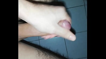 Pibe Se Toca En La Oscuridad