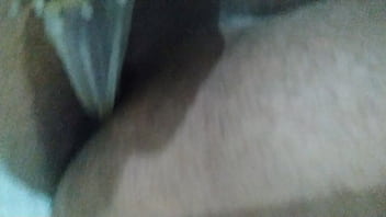 Enfiando A Escova No Cu - anal, gay, punheta, cuzinho, consolo, gay-anal - Video 1766832