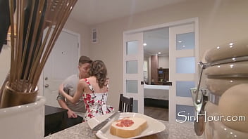 Stepmom.. What Are You Doing? - Vera King