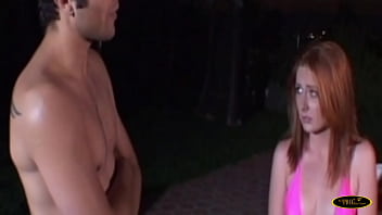 La Troia Ha Il Culo Stretto Ma Il Suo Uomo Sa Come Penetrarlo E Riempirla Di Sborra