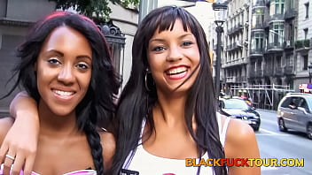Threesome With Horny Ebony Latina Bffs In Barcelona
