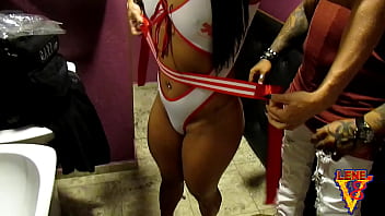 Making Off Lene V8 Se Preparando Para O Show Em Uma Casa De Suwing