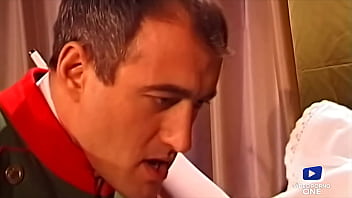 Olivia Et Daniella, Deux Belles Brunettes Baisées Par Napoléon