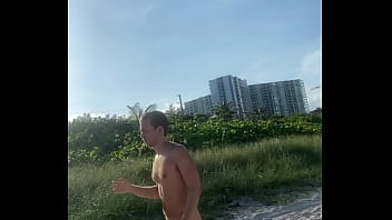 White, Gay, Miami, Public-nudity, Nude-beach, Big-balls, Low-hangers, Male-nudity, Haulover-beach - Gay - 2025 - Sexy - Performance - Video 1773012