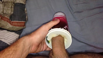 Mineirinho Testando Bucetinha Artificial Caseira