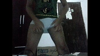 Eu Punhetando E Gozando.