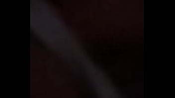 El Novio De Mi Amiga Se Escapa Y Entra A Mi Cuarto, Me Despierta Y Me Pone En Cuatro, No Puedo Hacer Ruido Porque Ella Esta En La Habitacion De Al Lado.