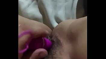Marido Trabalhando, Esposa Envia Um Vídeo Pra Lembra Dela