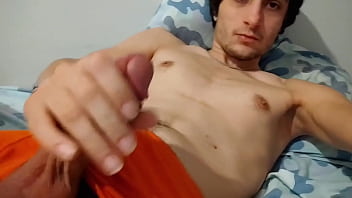 Hep aynı üzgünüm