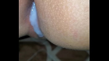 Amigo Eyacula En Mi Anito