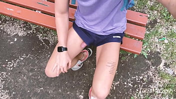 Bench Dickflash Playing