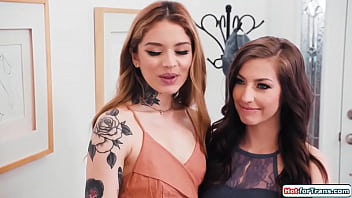 Tgirl Jade Venus Licks N Fucks Roommates