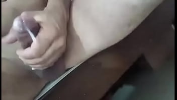 Gordito Caliente Saca Leche A Chorros