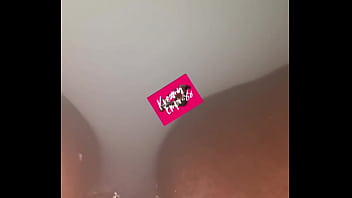 Pussy In Water Plus Tampon