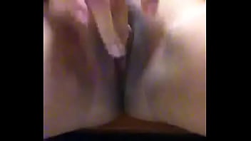 Se Masturba Con Su Familia En Casa