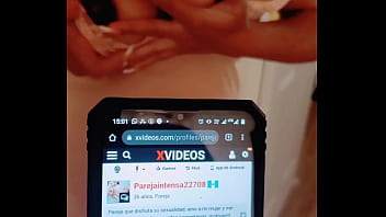 Acariciando Mis Tetas