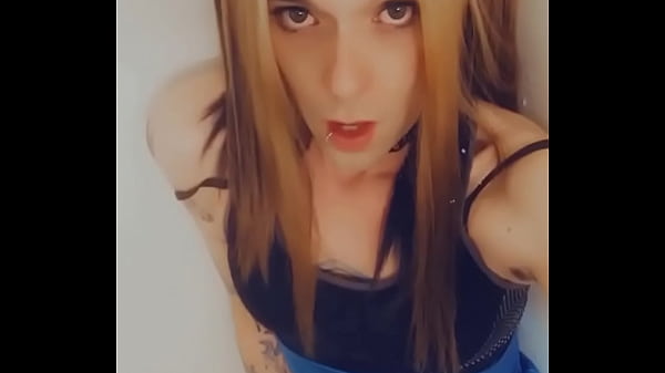 Gorgeous Tgirl In Clubbing Attire