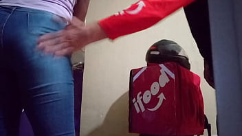 Casada Trabalhando Na Loja De Açaí E Deu Para O Entregador Do Ifood