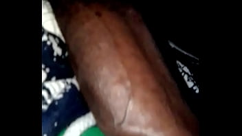 Zgaygue Au Repos Après La Tension Du Reveil