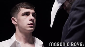 Masonicboys - Obedient Bottoms Warms Up Hole For Muscle Daddy Leader