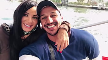 Chamei Uma Gostosa Para Conhecer Uma Ilha Paradisíaca E Comi O Cu Dela Bem Gostoso