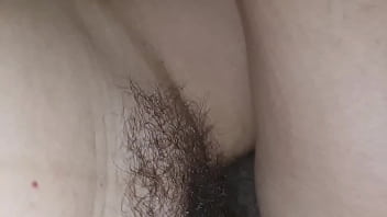 Empec_ A Moverme Dentro De Ella, Al Despertarse Me Monto Rico Y Jugosa.