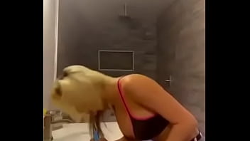 Toothbrush Blowjob