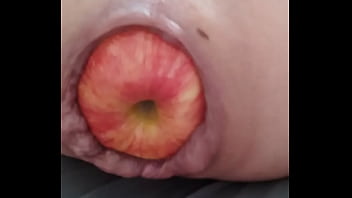 Pariendo Una Manzana