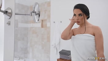 Sorry Ladies, This Hunk Is Cucked / Brazzers / Stream Full From