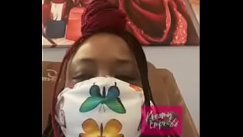 Kreamyempress Gets Pedicure