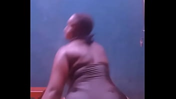 Qui N_a Pas Jouer Sous La Pluie Pendant Son Enfance?nostalgiquement Je Me Régale Avec Ma Lingerie Au Coton Quoi De Mieux De S_amuser Et Prendre Froid Pour _tre Réchauffée Après Par Un