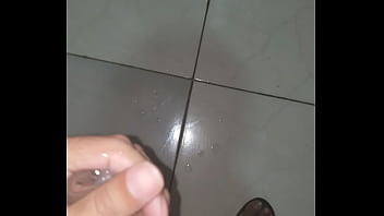 Gordinho Batendo Uma E Gozando