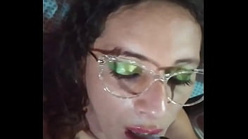 O Motoboy Estava De Bobeira E Passou Aqui Em Casa Pra Gozar Gostoso Na Minha Boca!