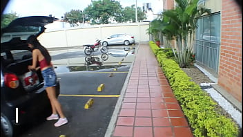 Mi Vecinita Necesita Un Hombre Para Cargar Sus Compras Y Como Me Encanta No Dudo En Hacerlo