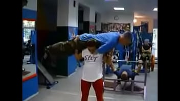 World' Strongest Woman Aneta Florczyk Lifting A Man