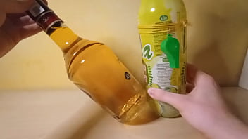 Botella De Lima Con Pito Se Folla Al Licor43 Y Lo Domina Como La Perrita Que Es