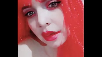 Chica Leche Ensaya Una Lamida