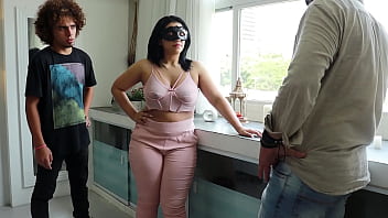 Dono Do Imóvel Pede Sexo Em Troca Do Aluguel Atrasado, Mas Quem Me Comeu Foi O Filho Dele!