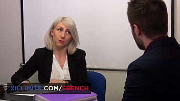 Blonde Cougar Wants It In The Ass